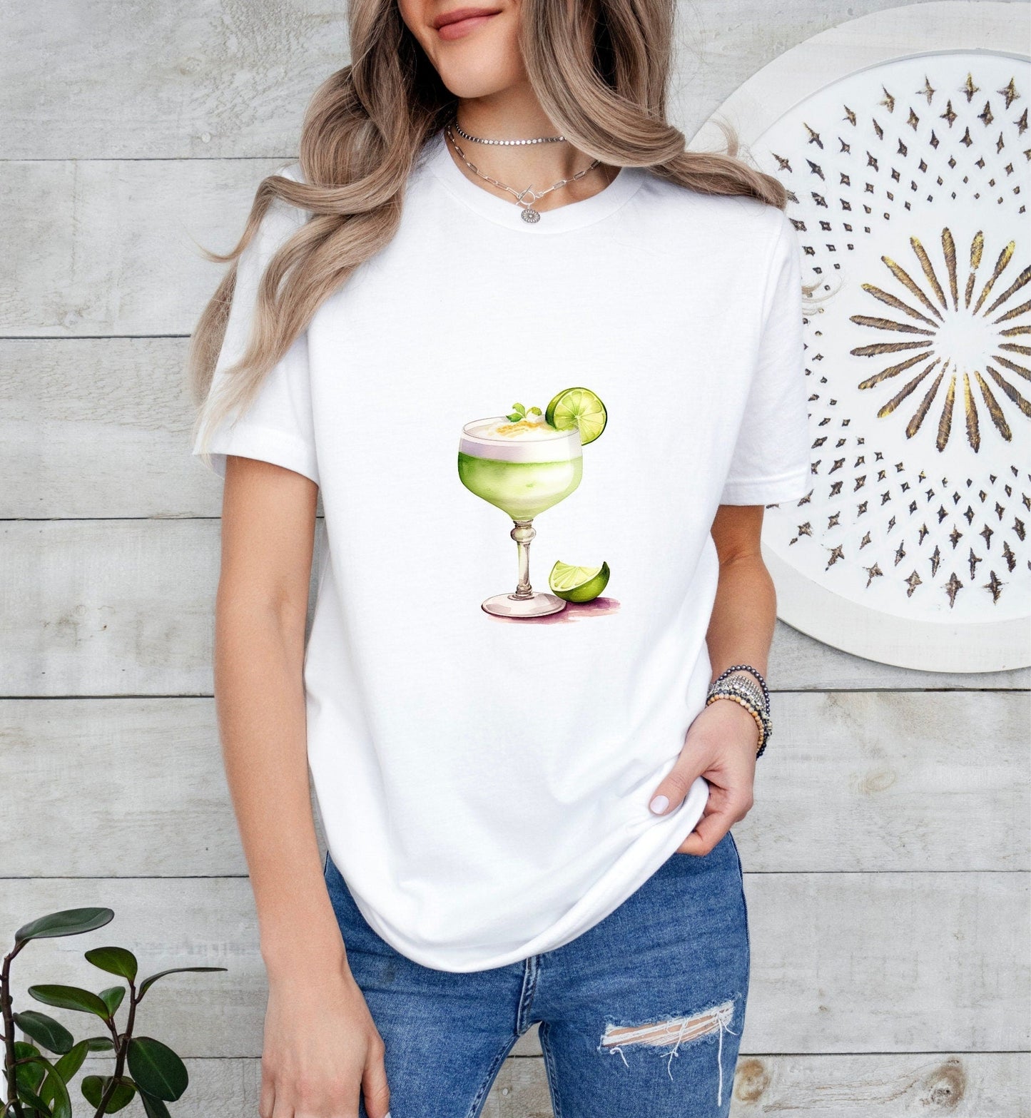 Pisco Sour Groom or Bride Cocktail Bar Shirt - Minimalist Aesthetic T-Shirt for Bachelor or Hen Party - Fun and Chic Design - Raiden Gate Design