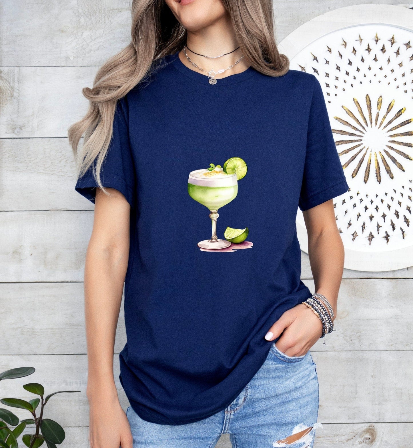 Pisco Sour Groom or Bride Cocktail Bar Shirt - Minimalist Aesthetic T-Shirt for Bachelor or Hen Party - Fun and Chic Design - Raiden Gate Design