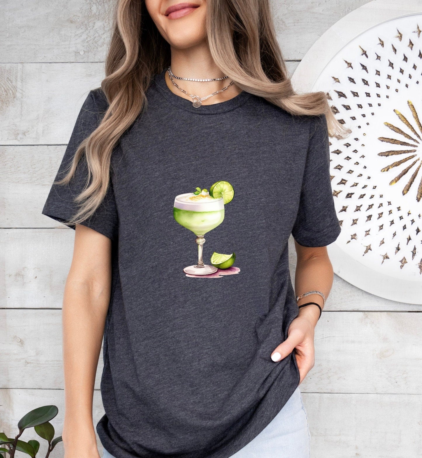Pisco Sour Groom or Bride Cocktail Bar Shirt - Minimalist Aesthetic T-Shirt for Bachelor or Hen Party - Fun and Chic Design - Raiden Gate Design