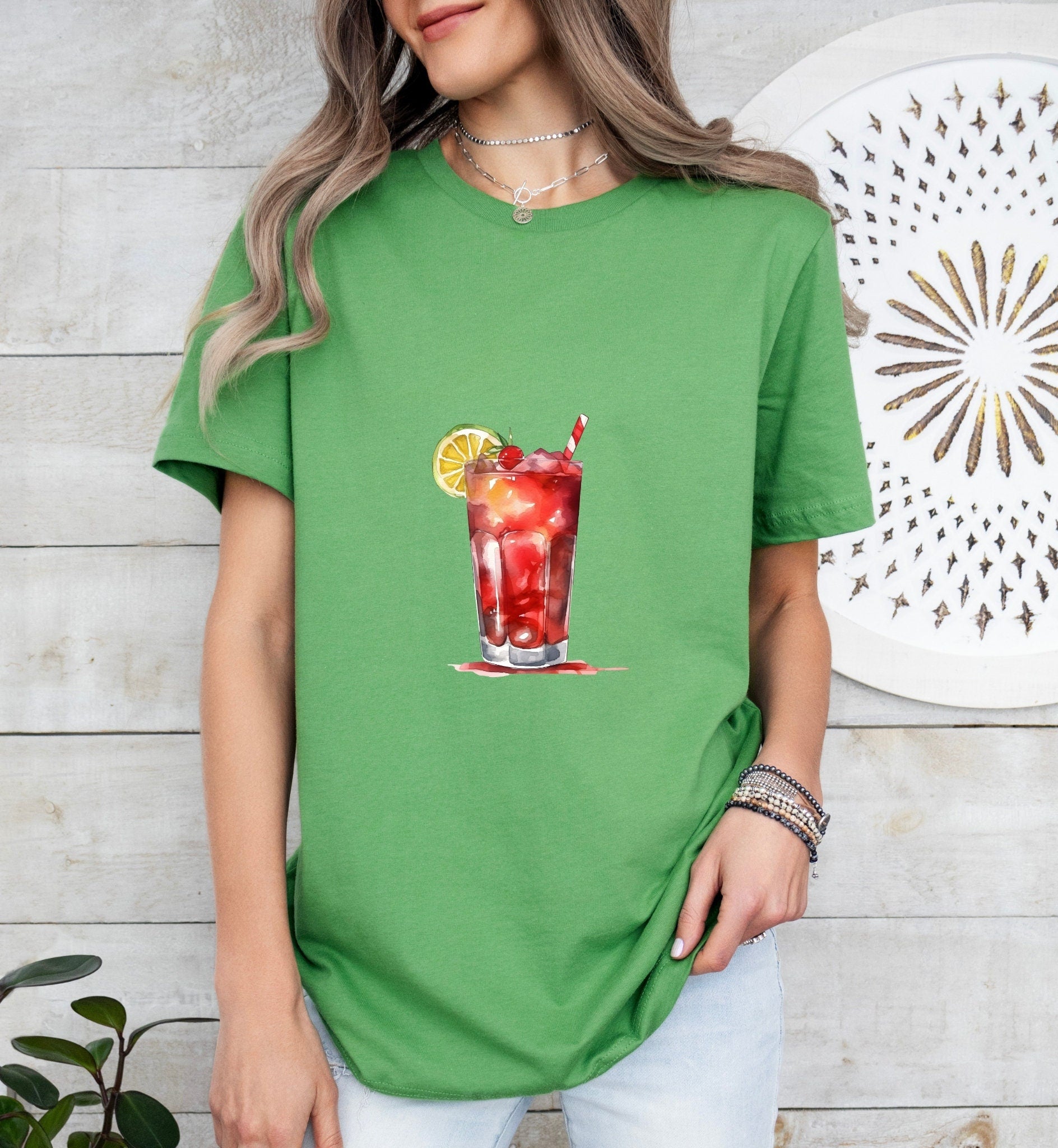 Singapore Sling Groom or Bride Cocktail Bar Shirt - Minimalist Aesthetic T-Shirt for Bachelor or Hen Party - Fun and Chic Design - Raiden Gate Design