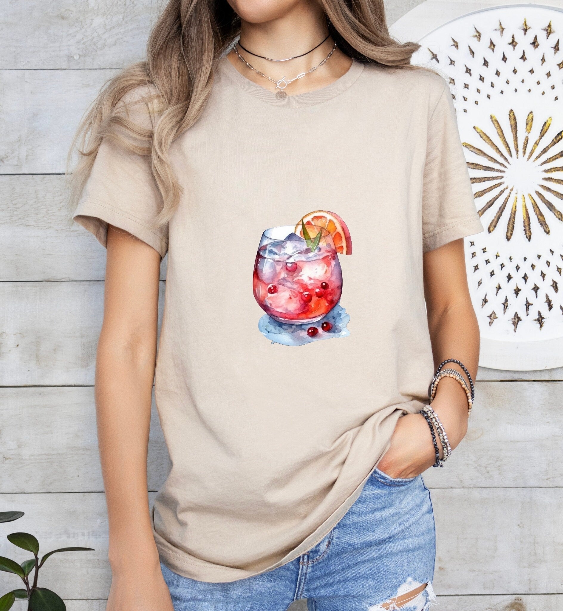 Spritzer Cocktail Groom or Bride Cocktail Bar Shirt - Minimalist Aesthetic T-Shirt for Bachelor or Hen Party - Fun and Chic Design - Raiden Gate Design