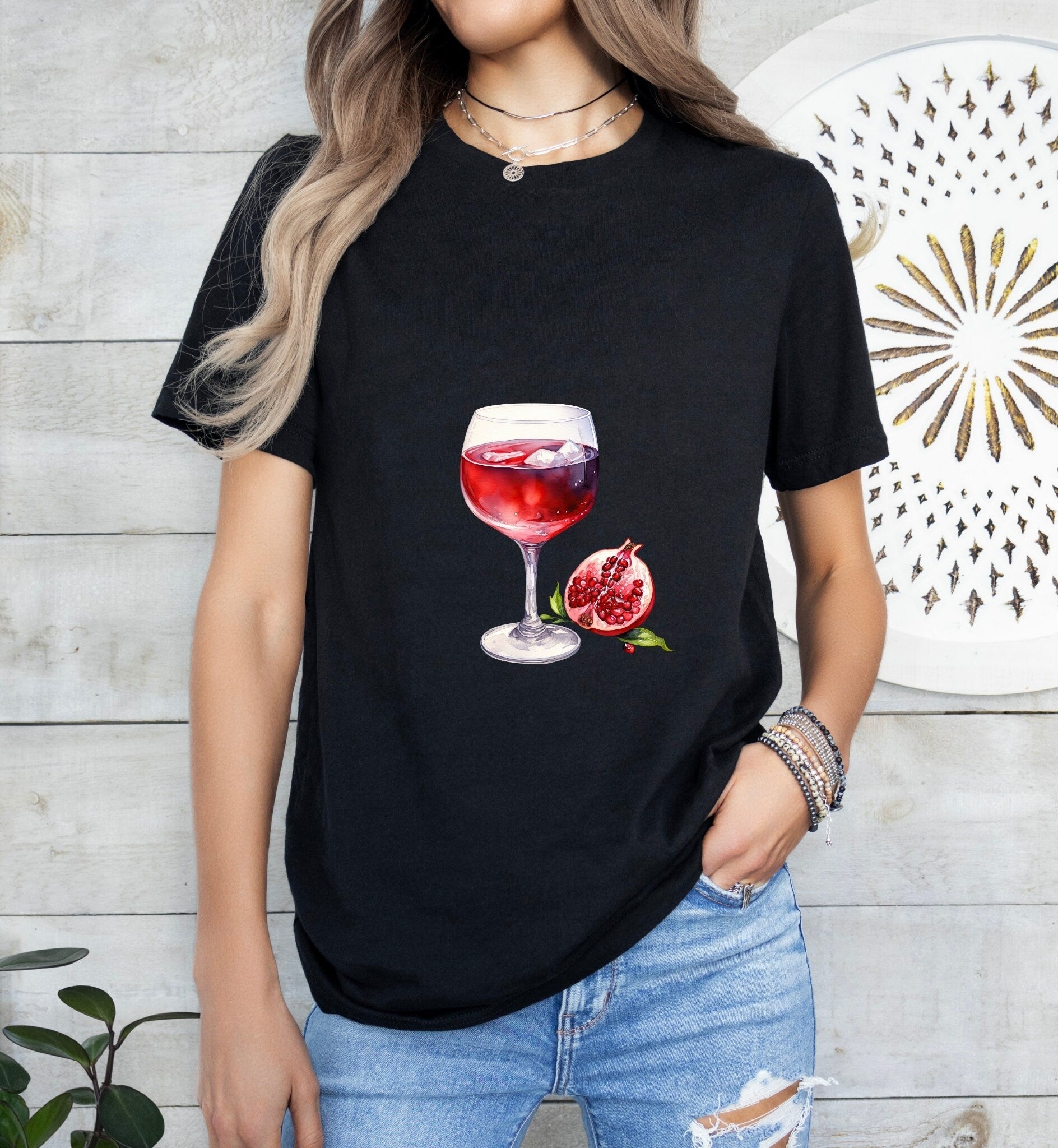 Tintoretto Cocktail Groom or Bride Cocktail Bar Shirt - Minimalist Aesthetic T-Shirt for Bachelor or Hen Party - Fun and Chic Design - Raiden Gate Design